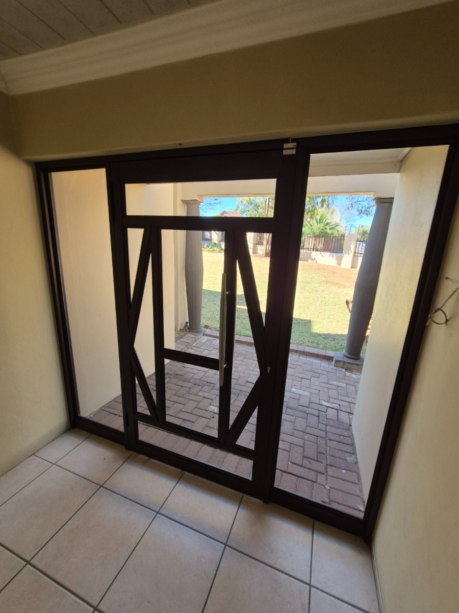 To Let 4 Bedroom Property for Rent in Universitas Ridge Free State